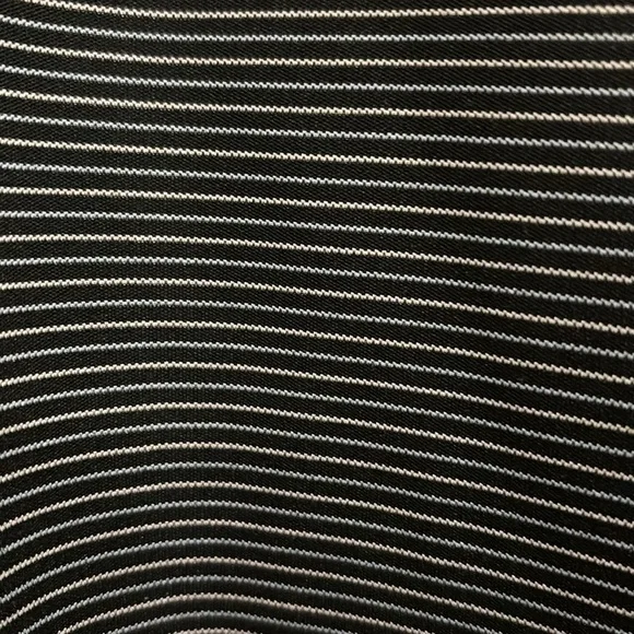 Men’s Large Greg Norman ML 75 2 below golf shirt black with stripes - Picture 3 of 3